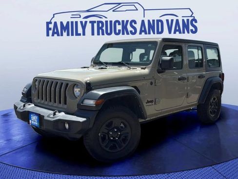 Used 2022 Jeep Wrangler Unlimited Sport AWD/4WD image 1