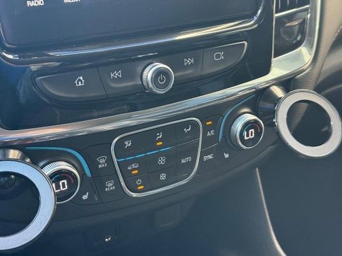 Used 2019 Chevrolet Traverse LT image 30