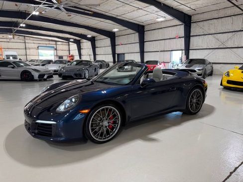 Used 2017 Porsche 911 Carrera S RWD image 96