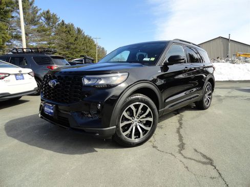 New 2026 Ford Explorer ST-Line AWD/4WD image 1