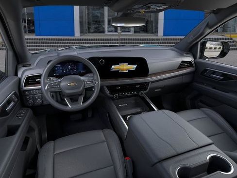 New 2026 Chevrolet Suburban LT w/ Comfort Package AWD/4WD image 15