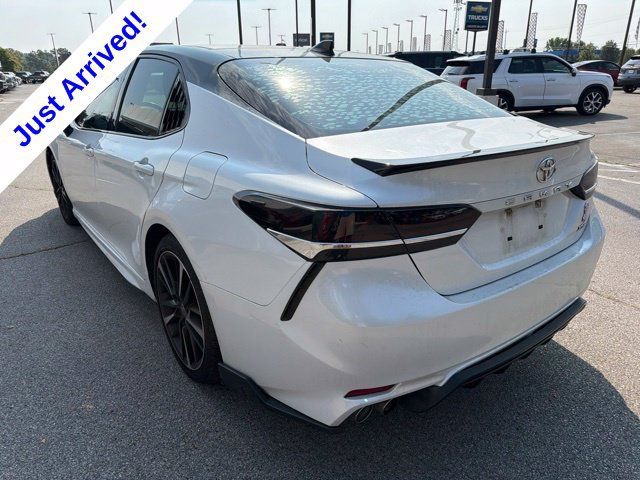 Used 2020 Toyota Camry XSE FWD image 5