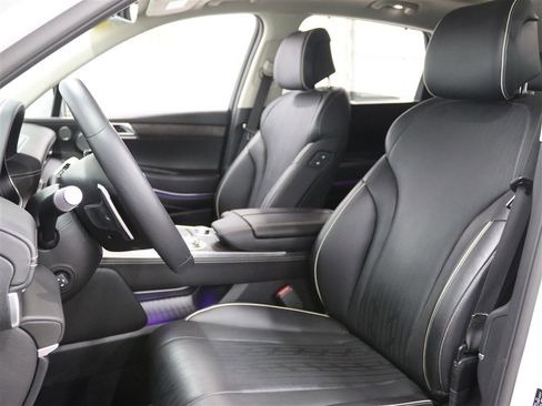 Used 2021 Genesis GV80 3.5T w/ Advanced Package 06 image 9