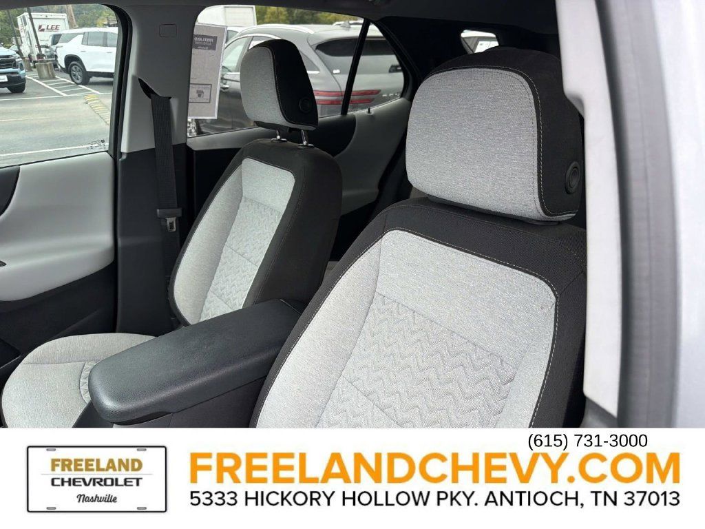 Used 2024 Chevrolet Equinox LT AWD/4WD image 23