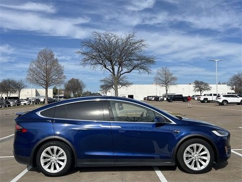 Used 2017 Tesla Model X 100D image 3