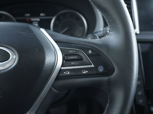 Certified 2023 INFINITI QX55 Essential image 17