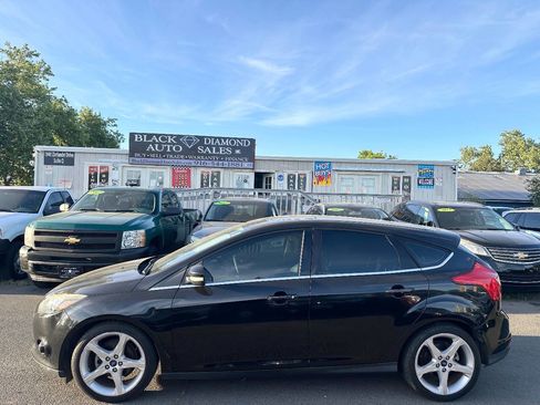 Used 2012 Ford Focus Titanium image 6