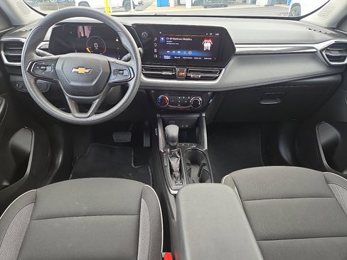 Used 2025 Chevrolet TrailBlazer LT image 23
