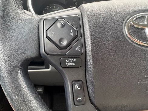 Used 2021 Toyota Sequoia Limited w/ Safety & Convenience Package AWD/4WD image 8