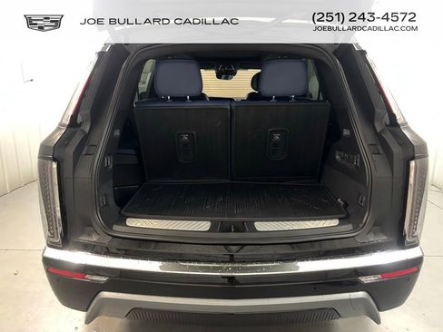New 2026 Cadillac Vistiq Premium Luxury w/ LPO, Floor Liner Package image 23