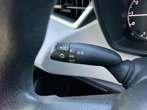 Used 2023 Toyota Corolla LE FWD image 19