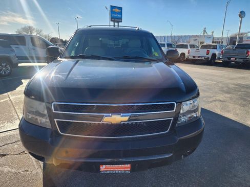 Used 2007 Chevrolet Tahoe LT w/ LT Preferred Equipment Group image 2