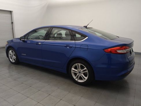 Used 2018 Ford Fusion S image 3