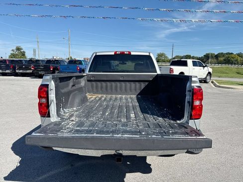 Used 2019 Chevrolet Silverado 1500 LT AWD/4WD image 9