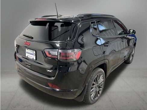 Used 2023 Jeep Compass Limited w/ Elite Group for (Red) Edition AWD/4WD image 5