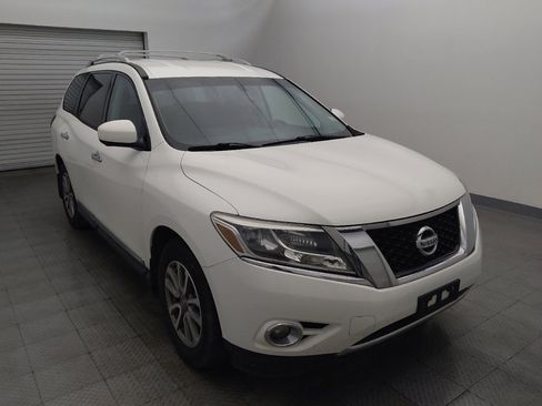 Used 2015 Nissan Pathfinder SL w/ SL Tech Package image 13