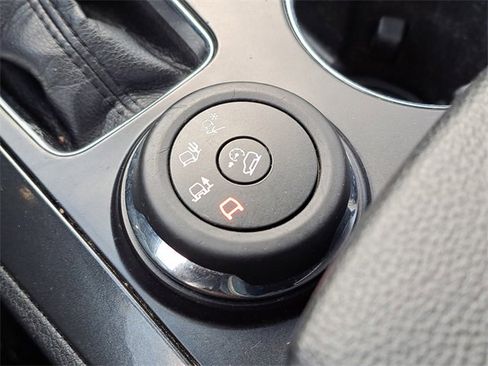 Used 2019 Ford Explorer Limited w/ Class III Trailer Tow Package image 17