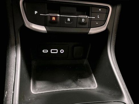 Used 2023 GMC Terrain SLE w/ Driver Convenience Package image 16