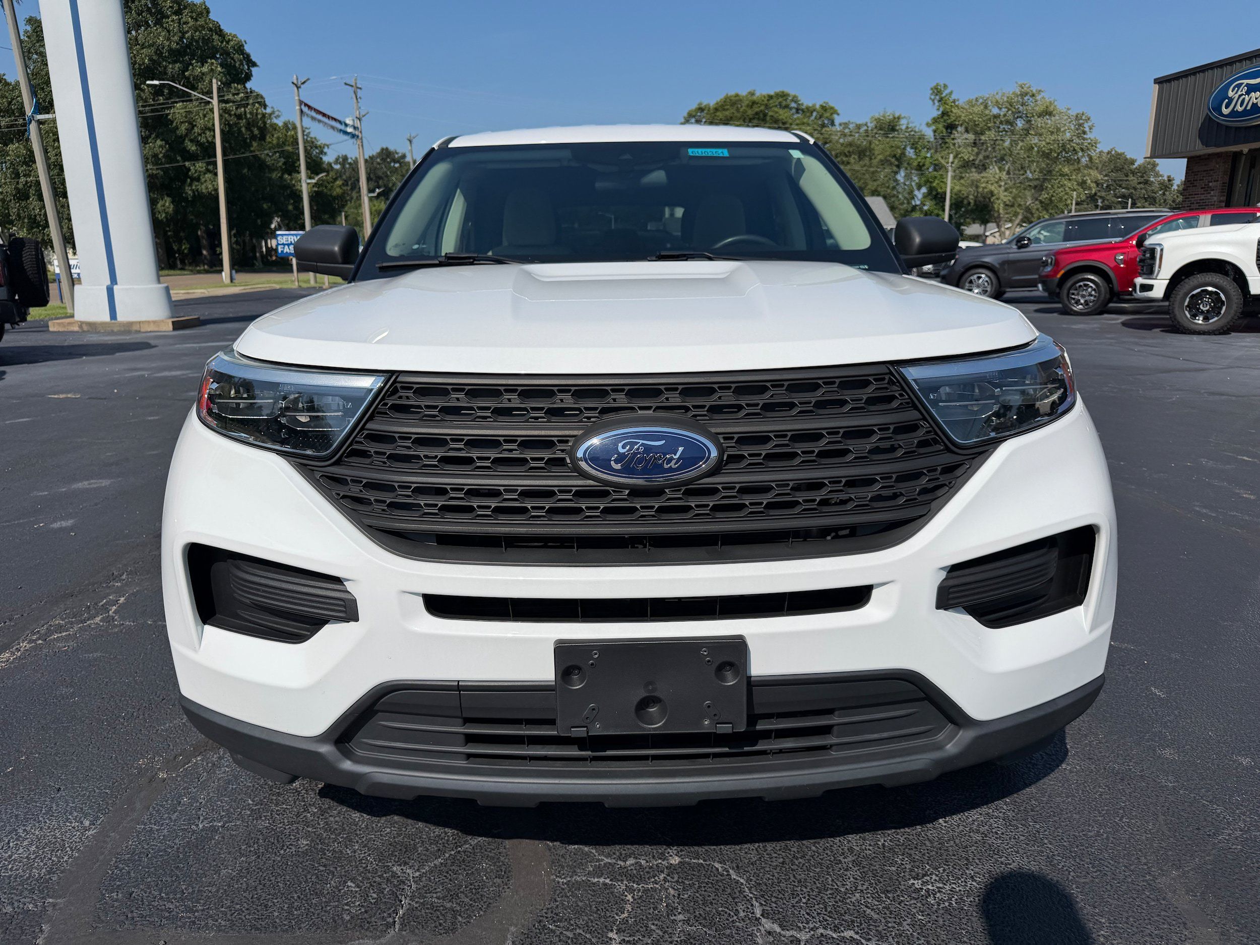 Used 2021 Ford Explorer 4WD image 2