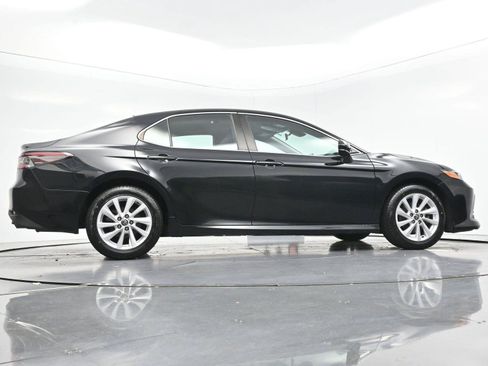Used 2022 Toyota Camry LE FWD image 47