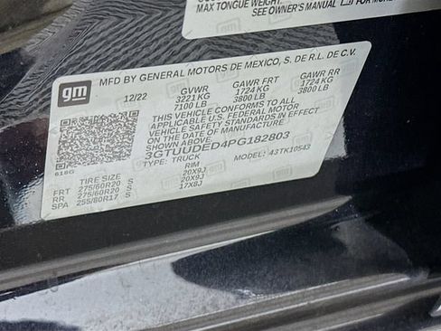 Used 2023 GMC Sierra 1500 SLT w/ SLT Premium Package AWD/4WD image 38