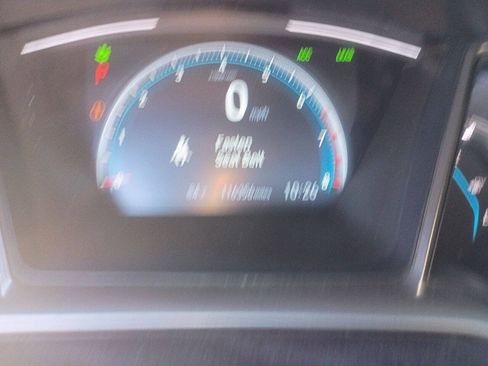 Used 2019 Honda Civic EX image 17