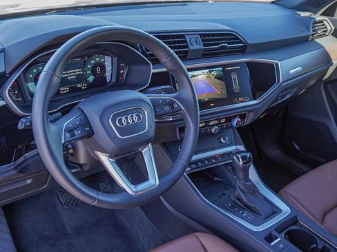 Certified 2025 Audi Q3 2.0T Premium w/ Convenience Package image 7