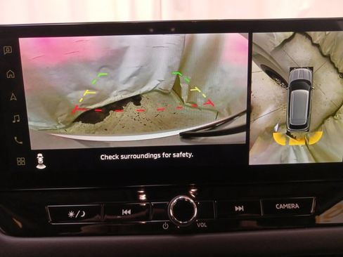 Used 2025 Mitsubishi Outlander SE image 22