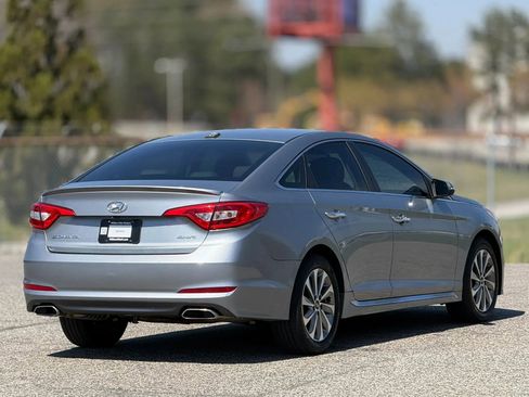 Used 2015 Hyundai Sonata Sport w/ Option Group 03 FWD image 9