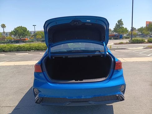 Used 2023 Kia Forte GT-Line FWD image 9