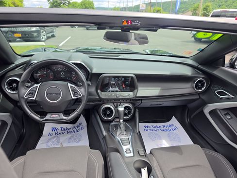 Used 2018 Chevrolet Camaro SS RWD image 19