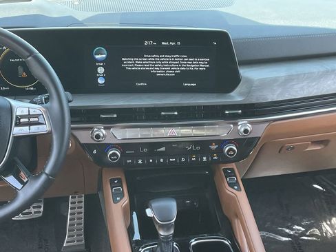Certified 2025 Kia Telluride SX Prestige X-Line AWD/4WD image 14