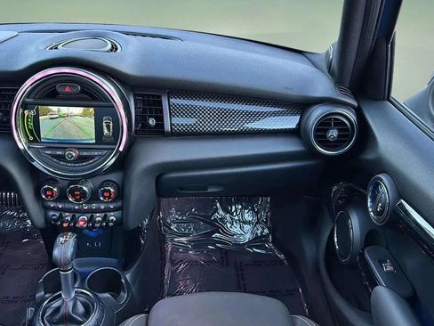 Used 2016 MINI Cooper S image 32