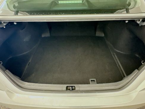 Used 2025 Toyota Camry LE FWD image 29