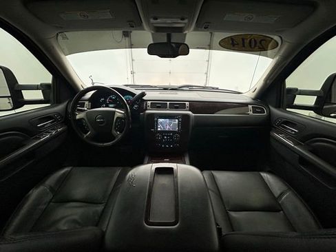 Used 2014 GMC Sierra 3500 Denali image 2