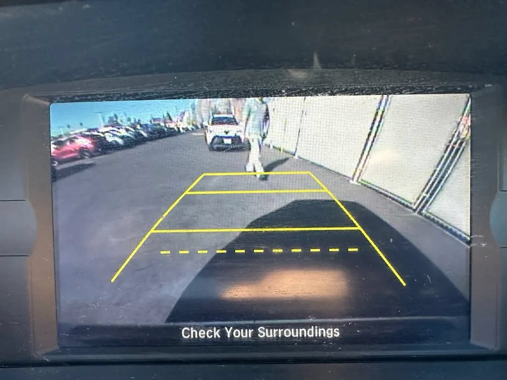 Used 2014 Honda Odyssey LX image 12