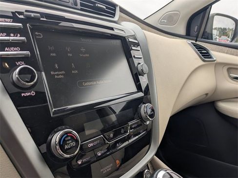 Used 2024 Nissan Murano SL image 23