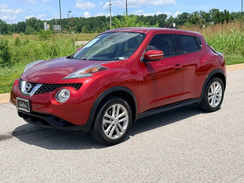 Used 2016 Nissan Juke S AWD/4WD image 1
