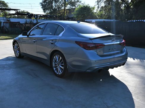 Used 2019 INFINITI Q50 Luxe w/ Essential Package (3.0T Luxe) image 3