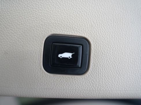 Used 2012 Cadillac SRX Premium w/ LPO, Protection Package AWD/4WD image 37