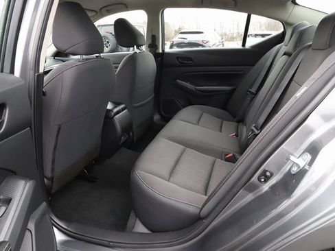 Used 2024 Nissan Altima 2.5 SV image 16