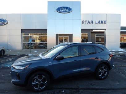 New 2025 Ford Escape ST-Line w/ Cold Weather Package