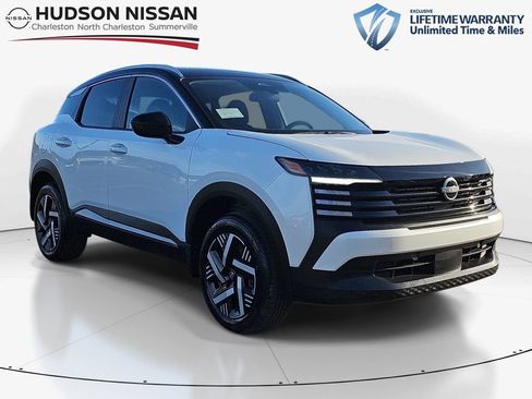 New 2026 Nissan Kicks SV w/ SV Premium Package FWD image 1