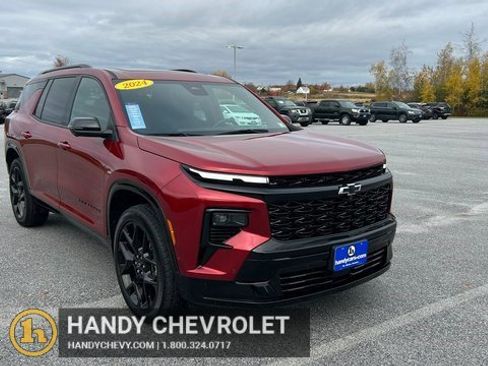 Certified 2024 Chevrolet Traverse RS image 1