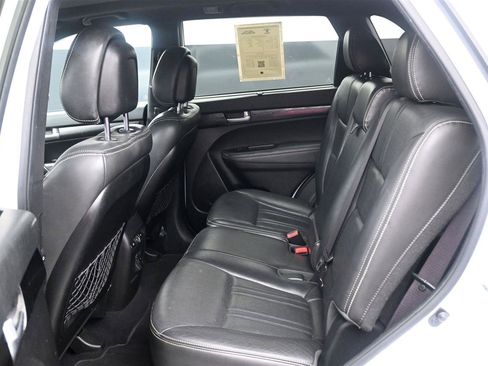 Used 2014 Kia Sorento SX w/ 3rd Row Package AWD/4WD image 10