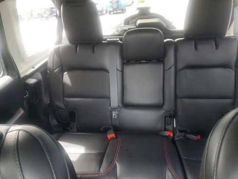 Used 2021 Jeep Wrangler Unlimited Rubicon w/ Safety Group image 11