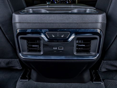 Used 2025 GMC Sierra 1500 Denali w/ Denali Reserve Package image 33