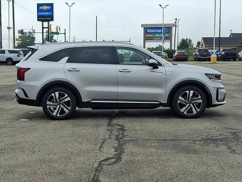 Used 2023 Kia Sorento EX AWD/4WD image 8