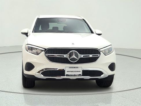 Certified 2026 Mercedes-Benz GLC 300 image 2