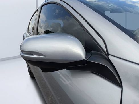 Used 2022 Honda HR-V EX image 11